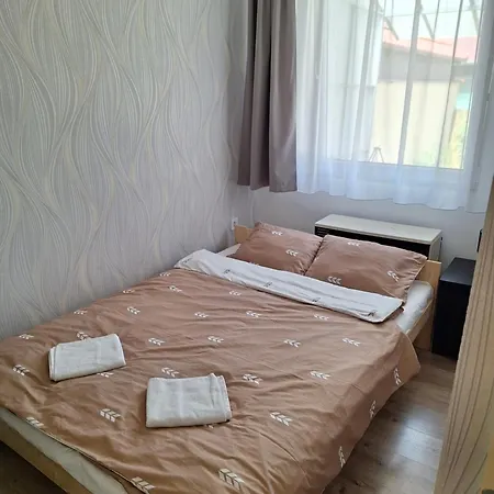 Nikolett Apartman Hajduszoboszlo Exterior photo